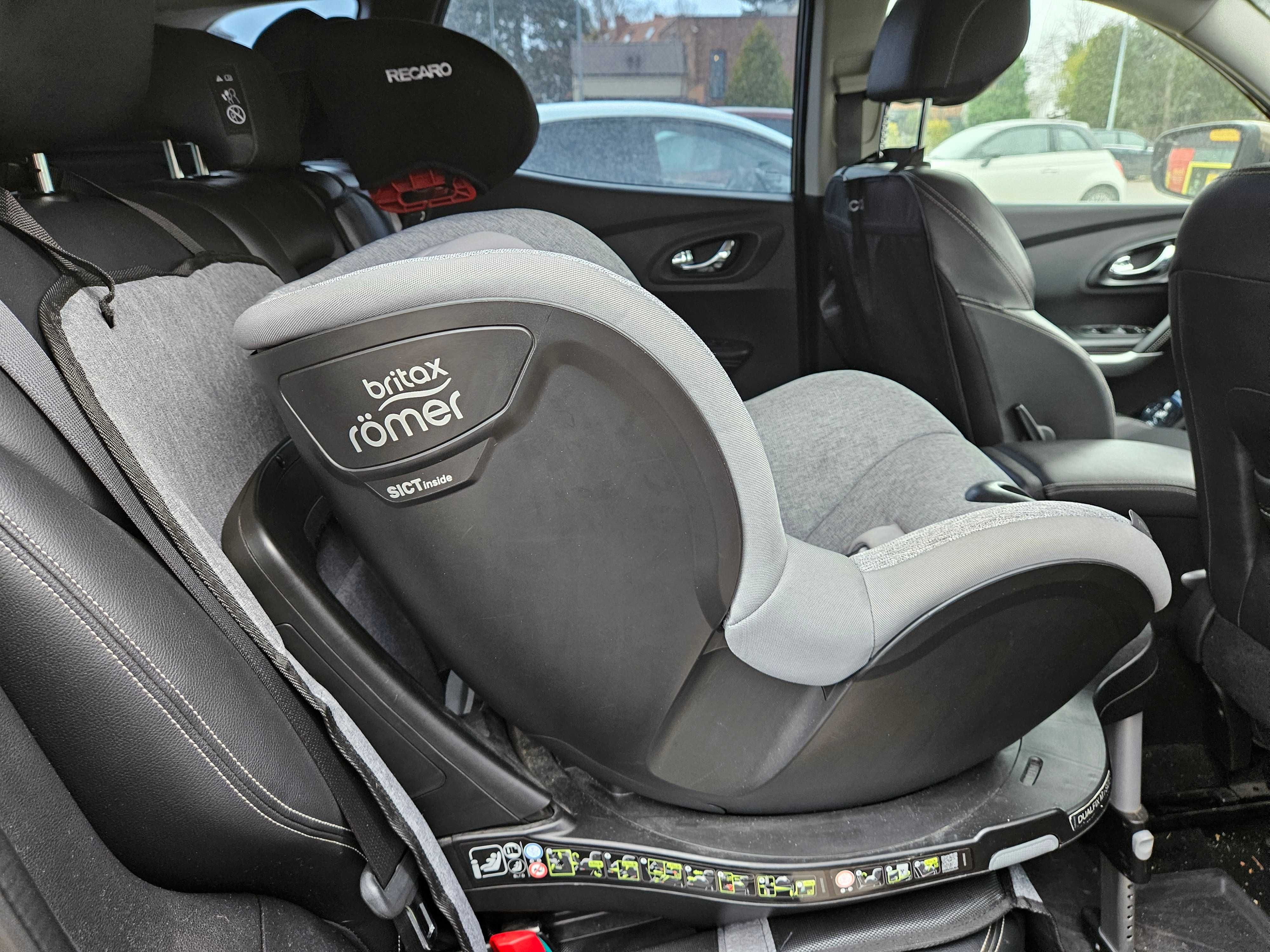 Дитяче автокрісло Britax Römer DUALFIX M i-SIZE