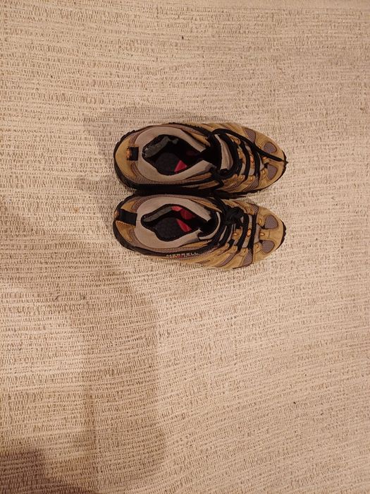 Vendo tenis marca Merrell