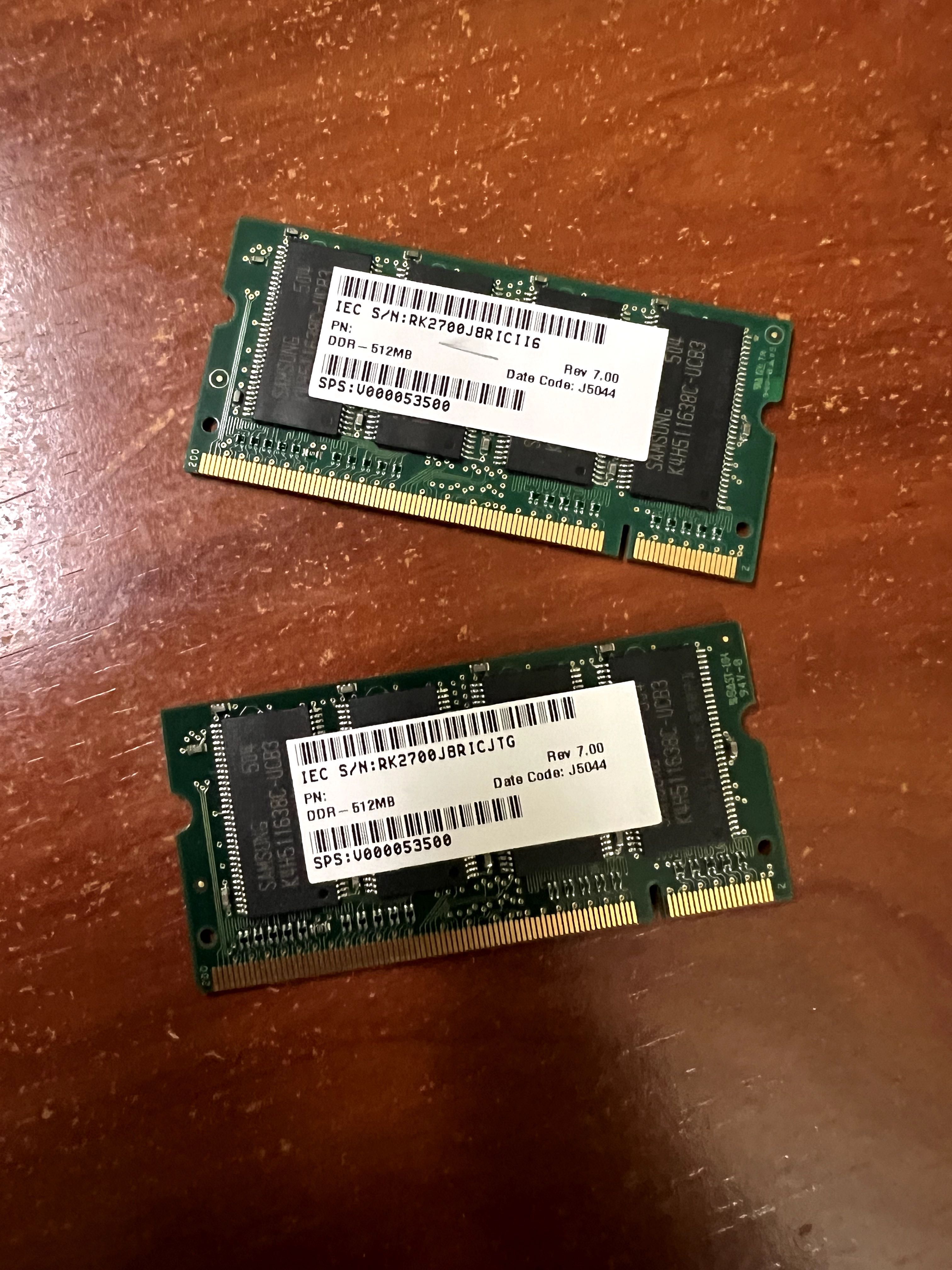 Memória RAM - DDR 512MB PC2700 Samsung M470L6524CU0 - CB3