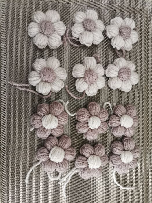 Nowe kwiaty 3D z włóczki robione ręcznie na szydełku do ozdabiania