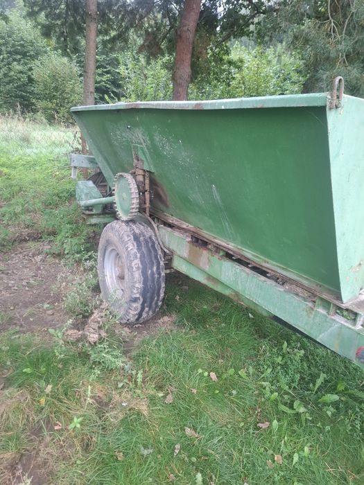 Rozsiewacz wapna rcw 3