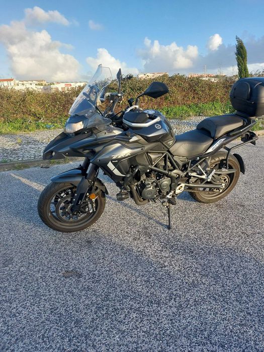 Benelli TRK 502 com extras