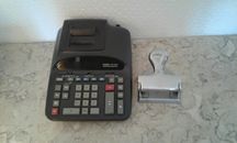 Calculadora de secretaria e furador em inox