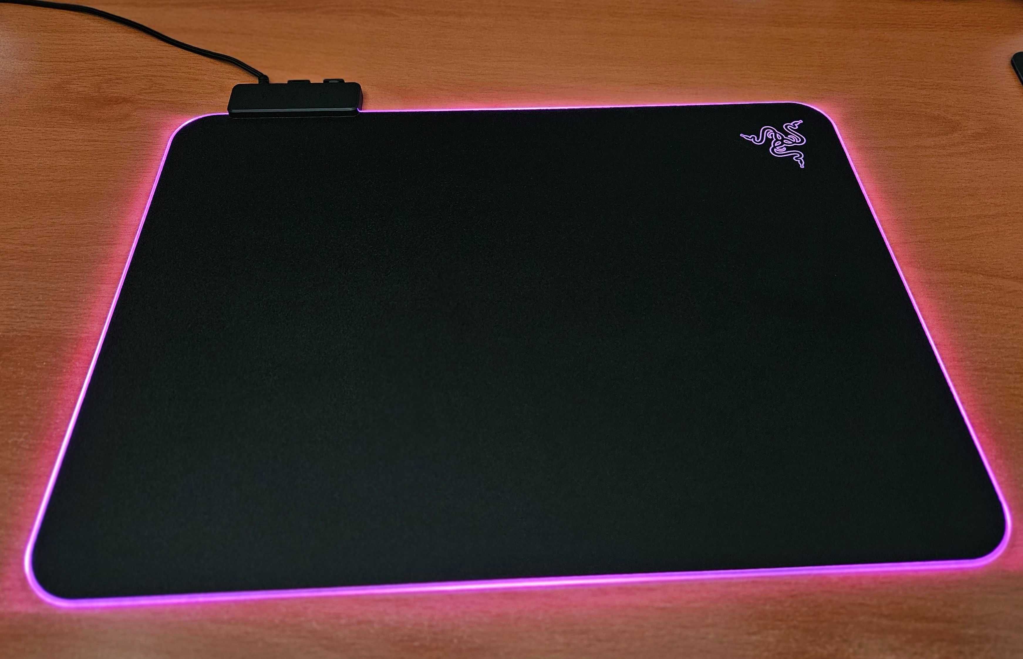 podkładka pod mysz Razer Firefly V2 Hard, RGB Chroma