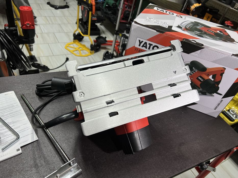 Пила погружная YATO YT-82168 Стабилизация оборотов 1300 Вт