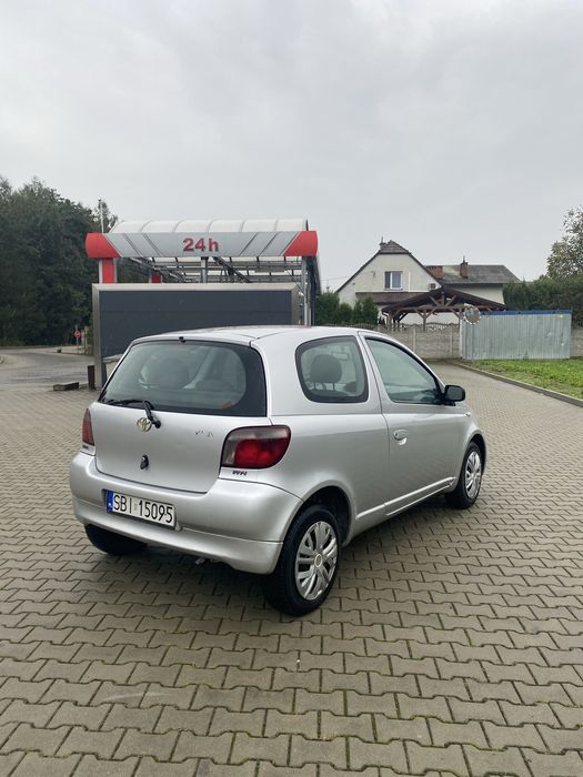 Toyota Yaris 1.0 benzyna niskie spalanie