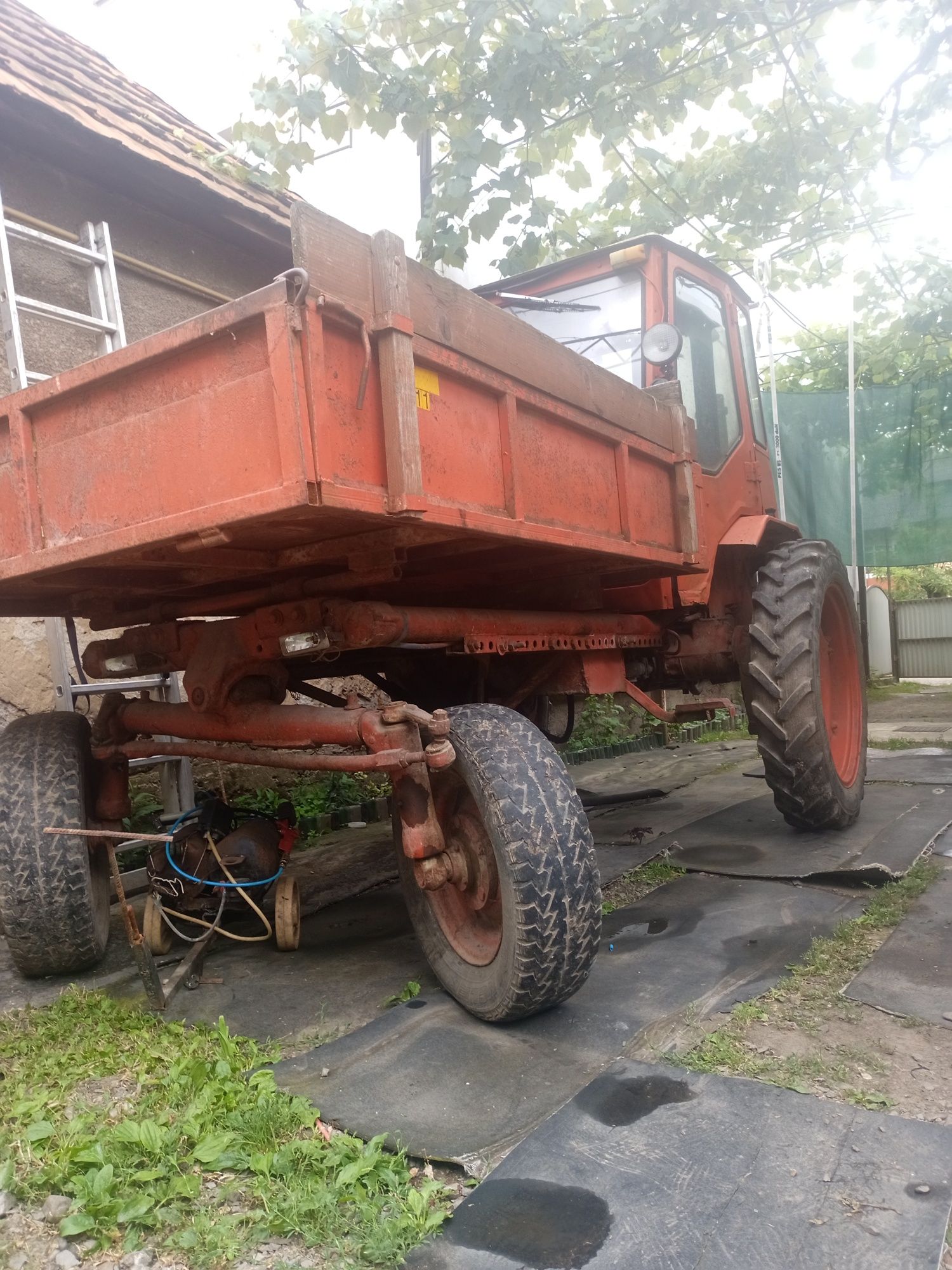 Трактор т 16 шасік
