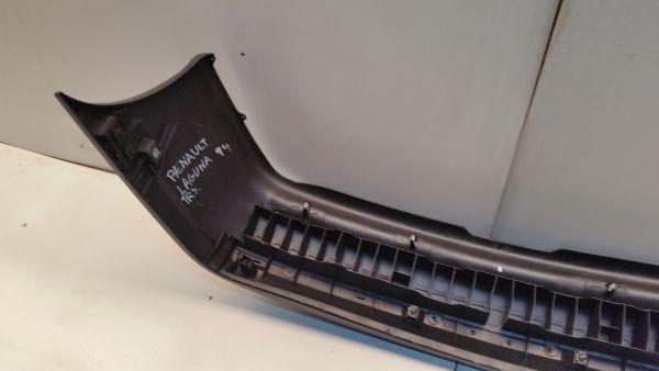 Pára-choques trás RENAULT Laguna I (B56_, 556_)