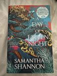 Samantha Shannon - A day of fallen night z autografem autorki