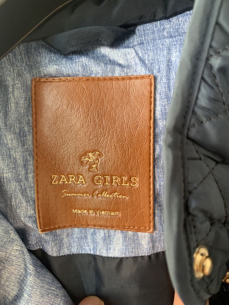 Деми курточка на девучку  Zara 152р