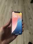 Iphone 12 mini.