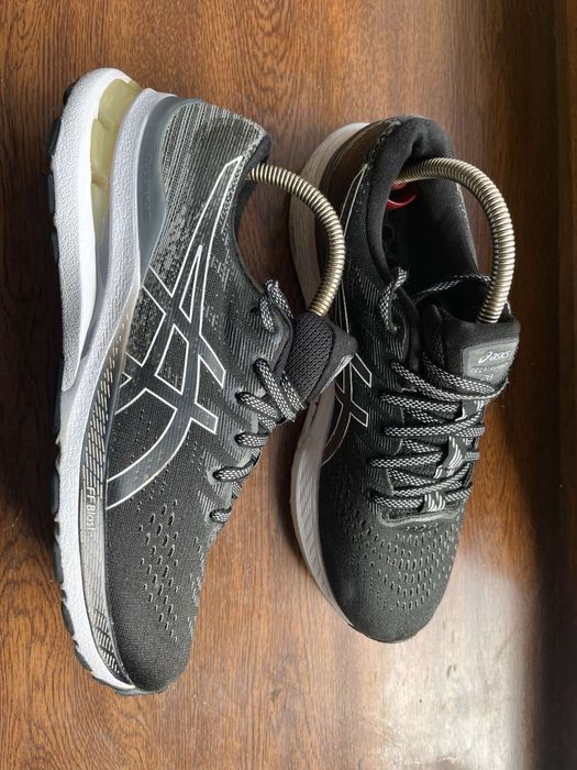 Кросівки 40 розмір Asics gel оригінал