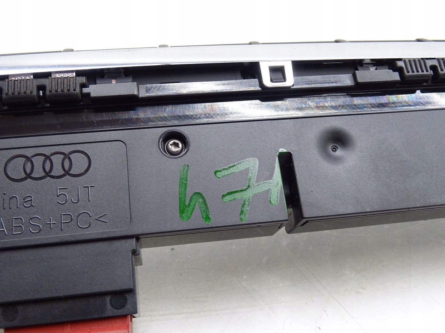 PANEL PRZEŁĄCZNIK ŚWIATEŁ AWARYJNYCH AUTO OFF AUDI A3 8V 8V0925301AR