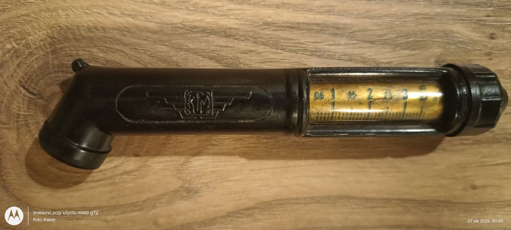 Ciśnieniomierz do kół KFM