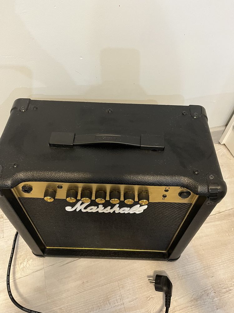 wzmacniacz gitarowy marshall