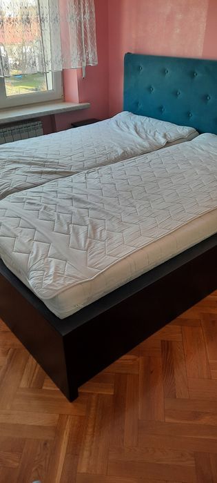 Łóżko podwójne Ikea ze skrzynią i z obiciem