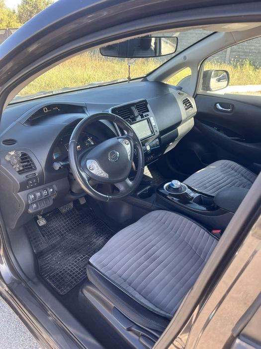 Продам nissan leaf