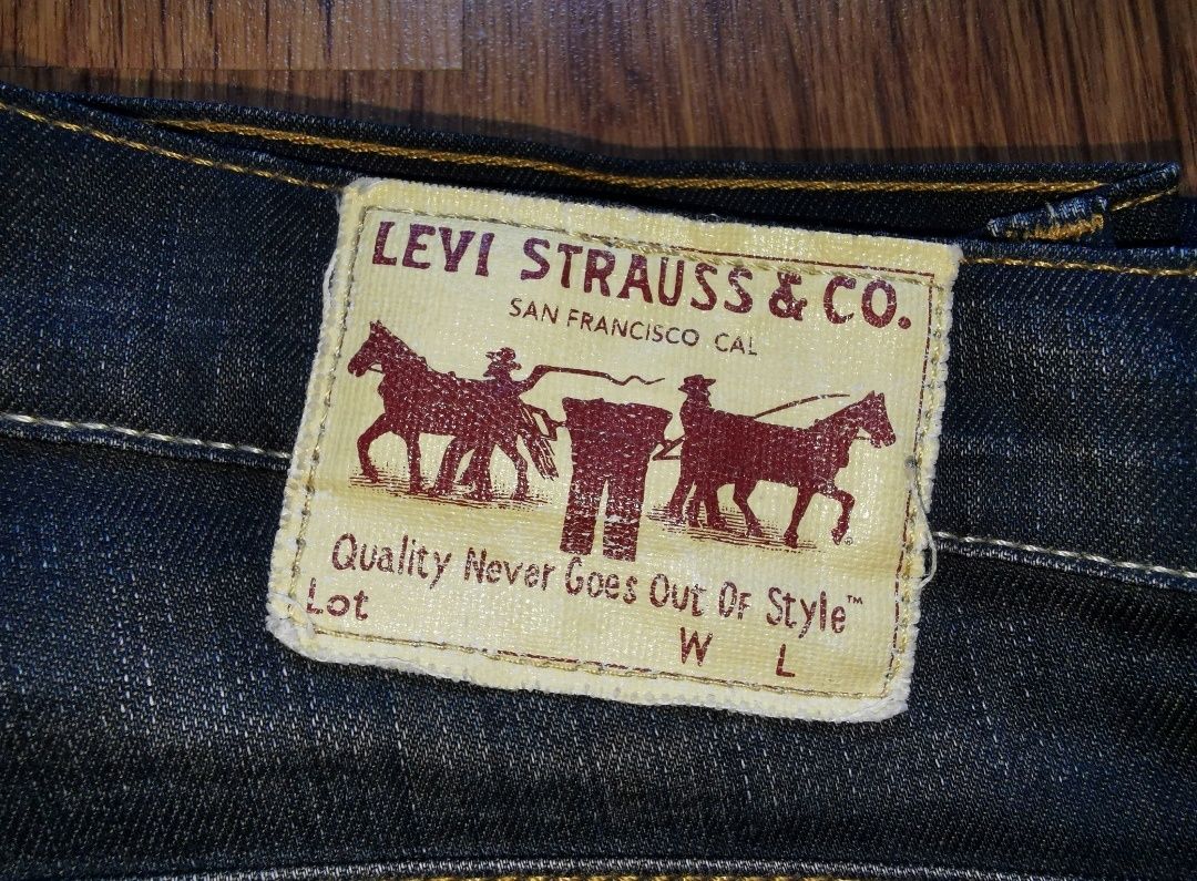 Levi's 519 Slim W32 L34 spodnie jeansowe jeansy Levis