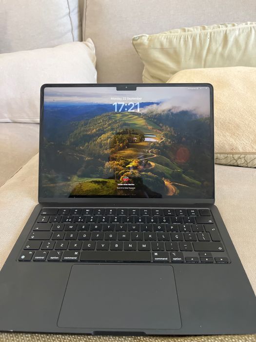 MacBook Air M2 (2022) 8GB