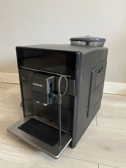 Ekspres Simens EQ 6 Plus s700 Uszkodzony