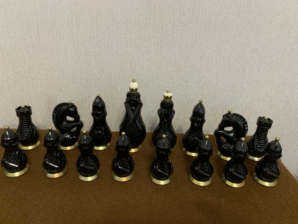 Шахматы / шахи РЕДКИЕ Сибирский сувенир 47х47