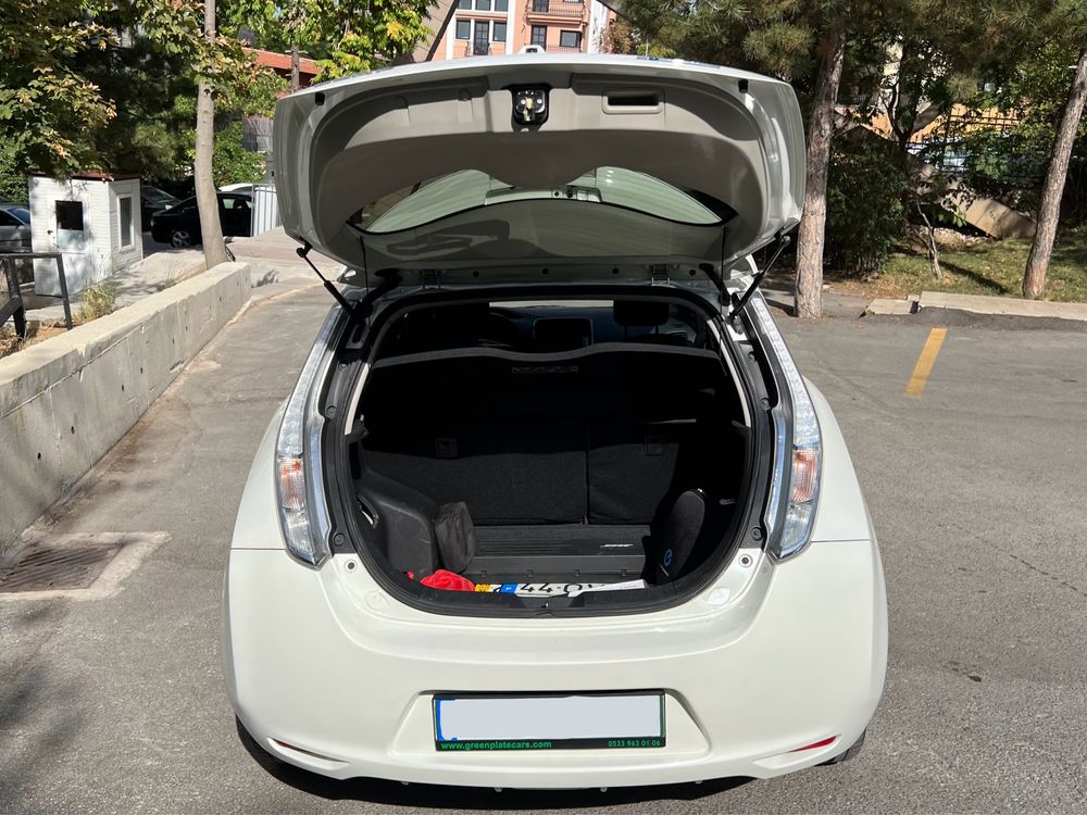 Nissan Leaf TEKNA 24 KWH