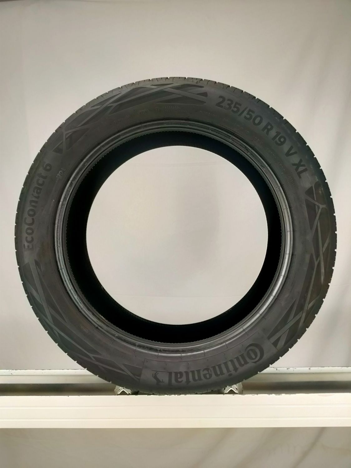 Opony 235/50R19 lato 235/50/19 CONTINENTAL (osobowe) OO13014