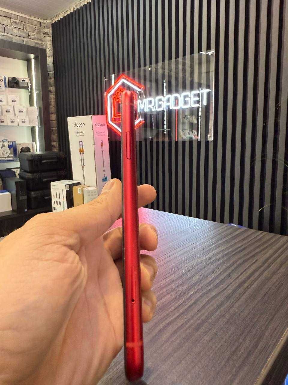 iPhone XR 128GB 84% Red (Used)