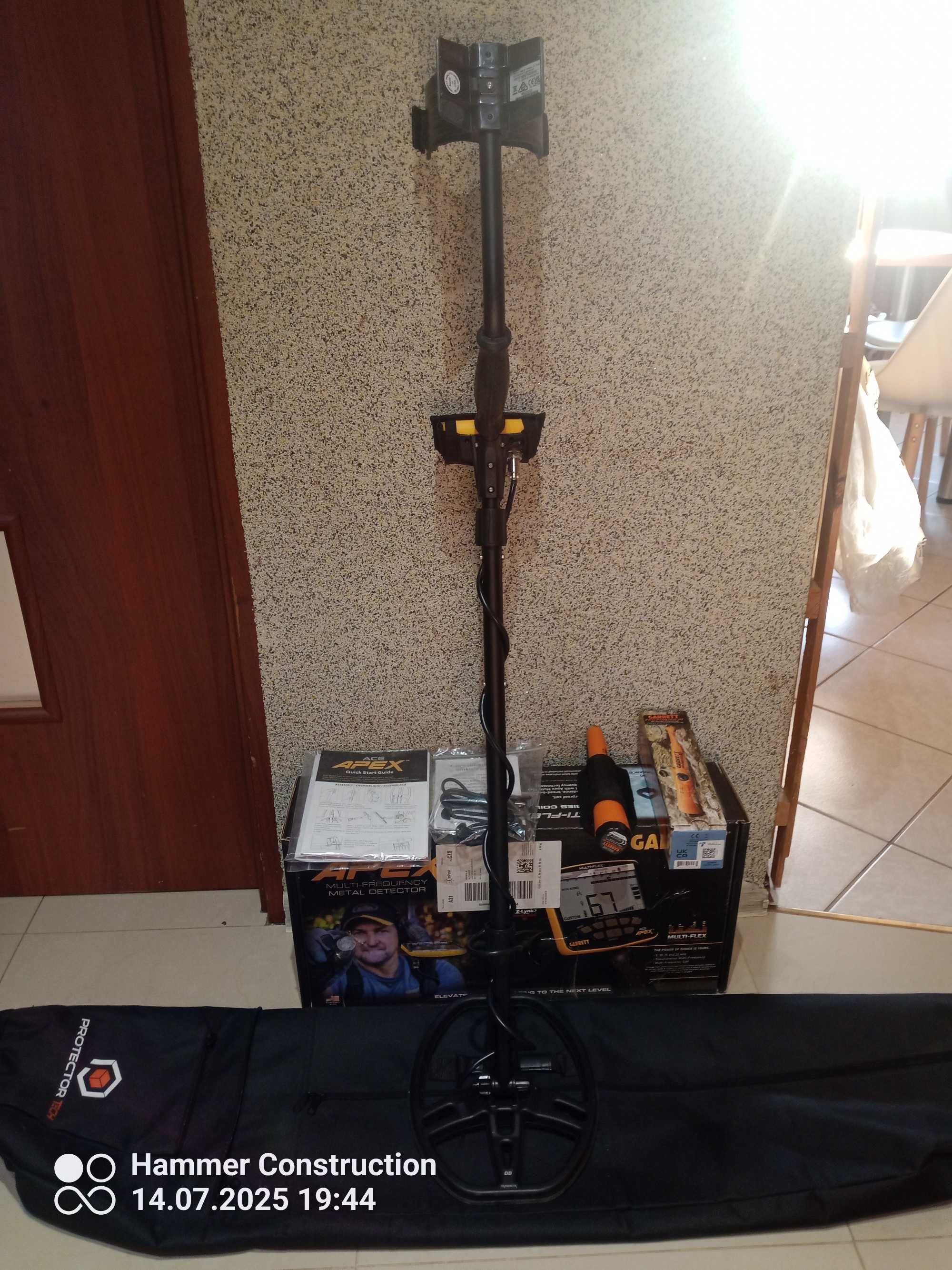 Wykrywacz metali Garrett ACE APEX z cewką Raider 8,5X11" + Pro-Pointer