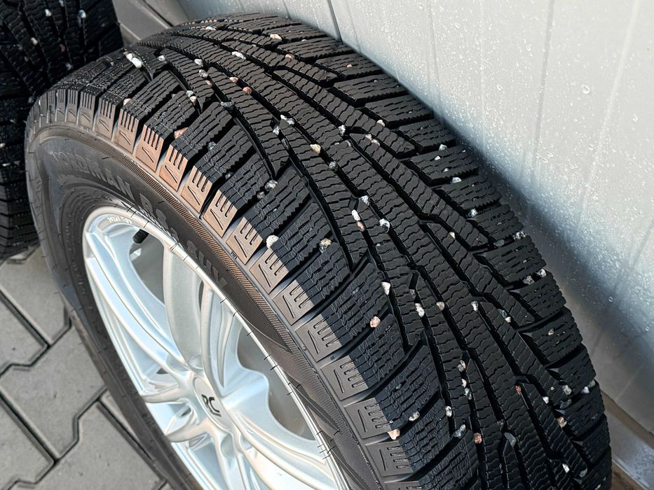 Koła Alufelgi 16 cali 5x114,3 z oponami zimowymi 215/65R16 toyota kia