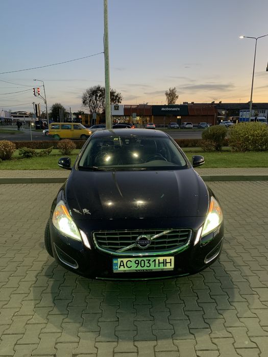 Volvo v60 2011 дизель