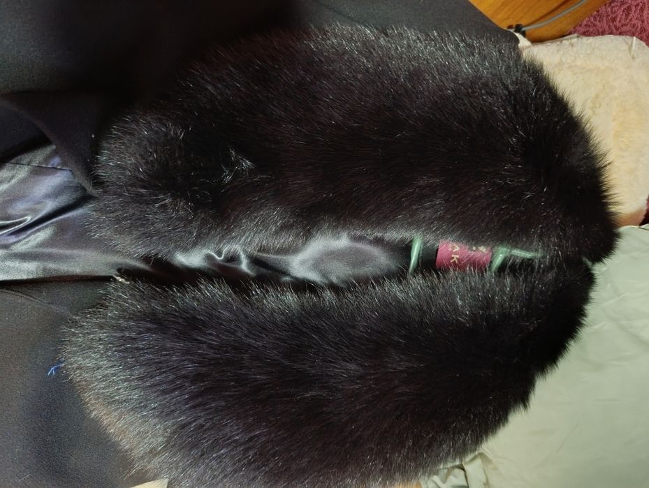 Пальто жіноче шерстяне з хутром