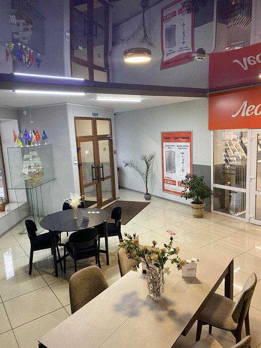 Власник здасть в оренду приміщення 1500 метрів в сучасному ТЦ