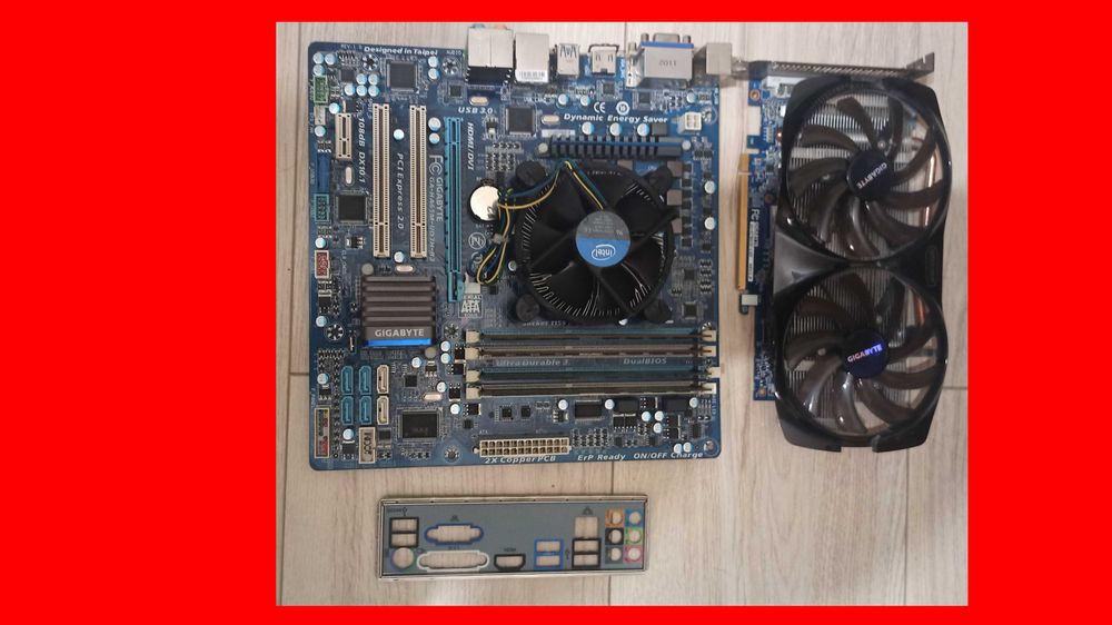 Płyta GIGABYTE GA-HA65M-UD3H-B3 8 GB SPU i5-2400 Grafika Radeon 7850OC