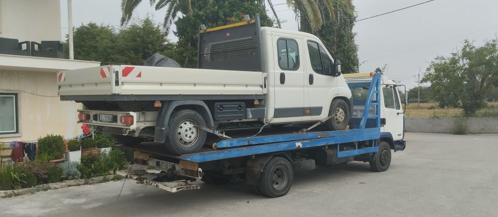 Serviços de reboque pronto socorro