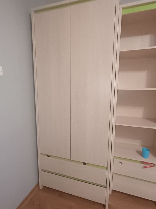 Meble do pokoju młodzieżowego