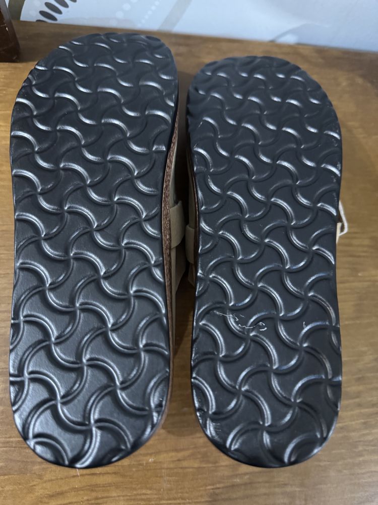 Chinelos beje em tecido tipo pele nubuck - 38