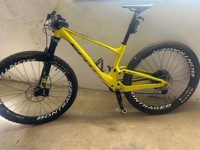 Vendo Bicicleta scott spark rc