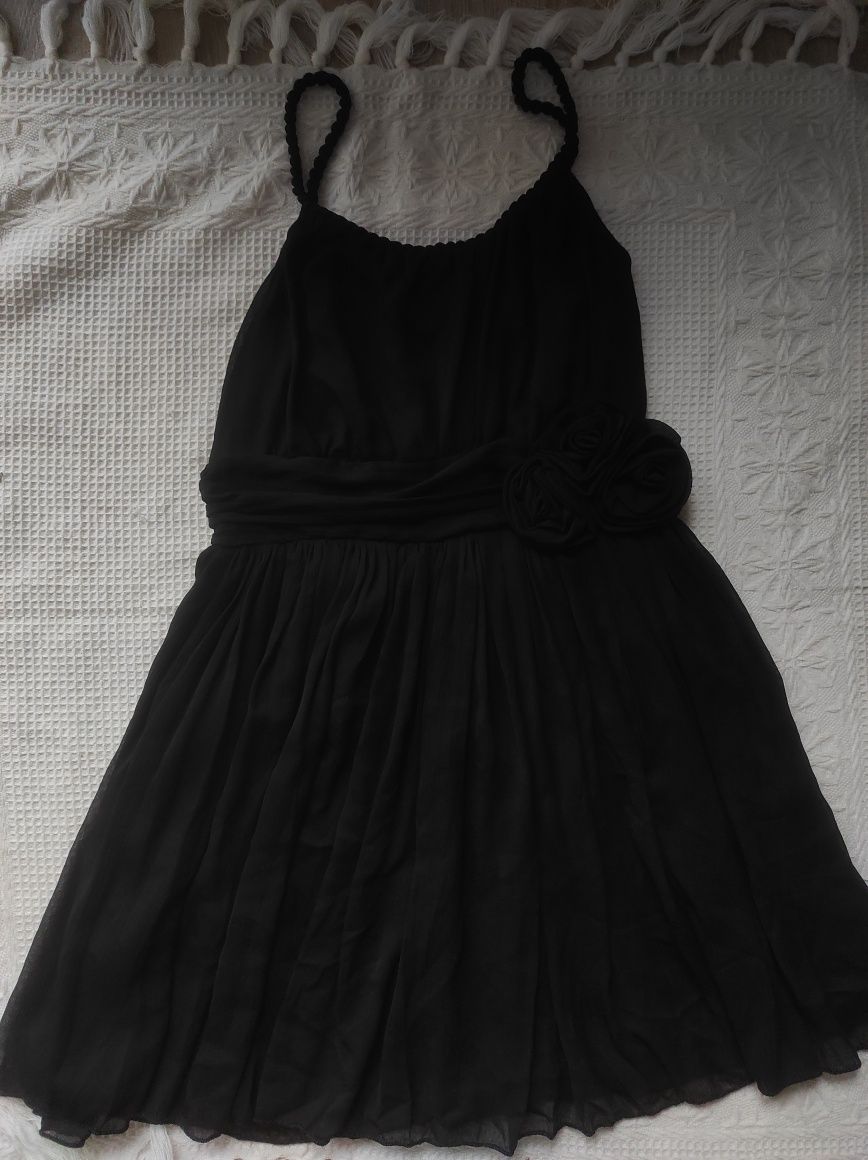 Czarna sukienka z kwiatami różami 3D M H&M premium