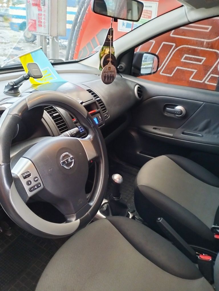 Nissan Note 2009 року