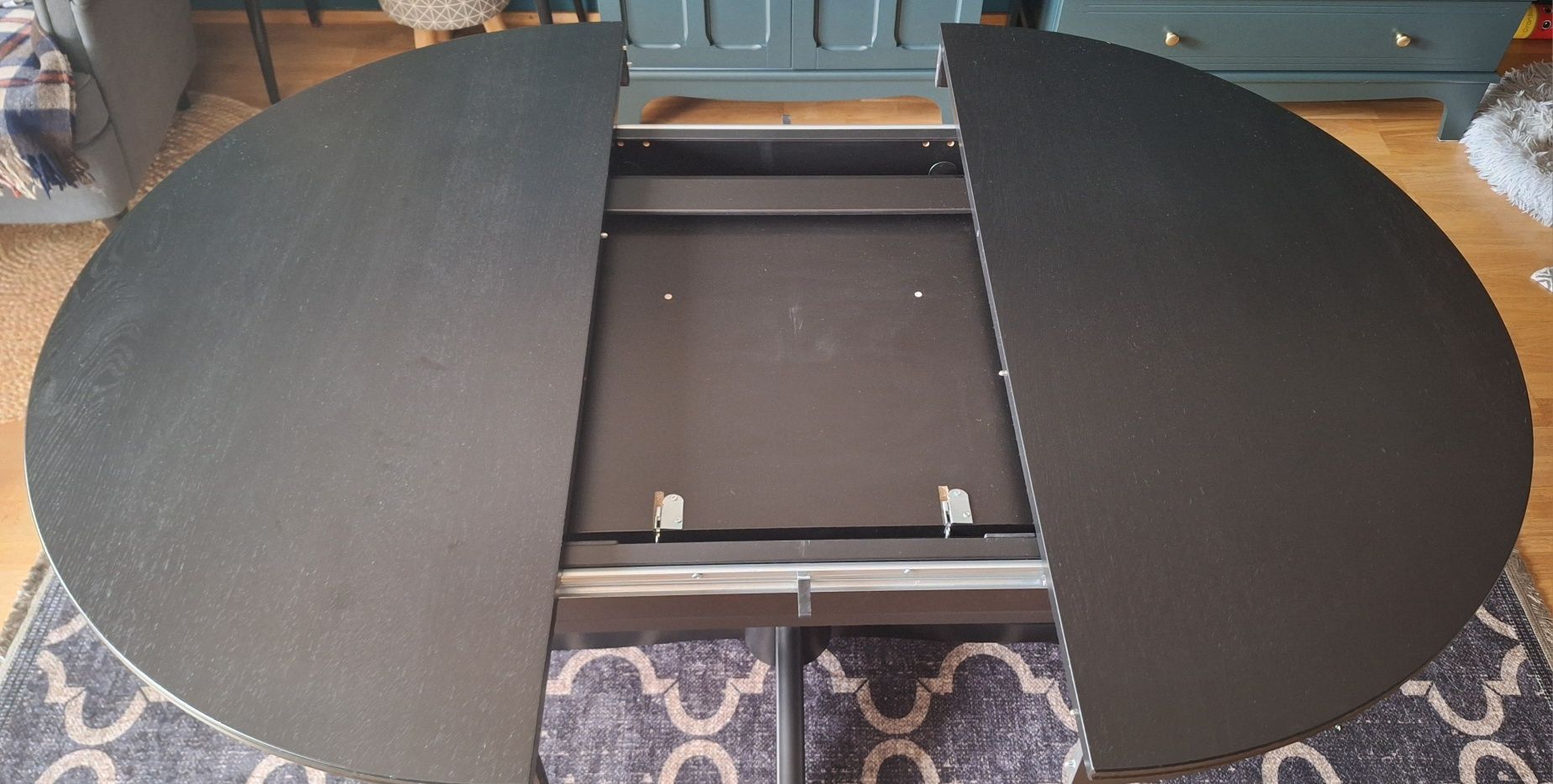 Stół okrągły rozkładany czarny Ikea Ingatorp 4-6 osób 110-155 cm
