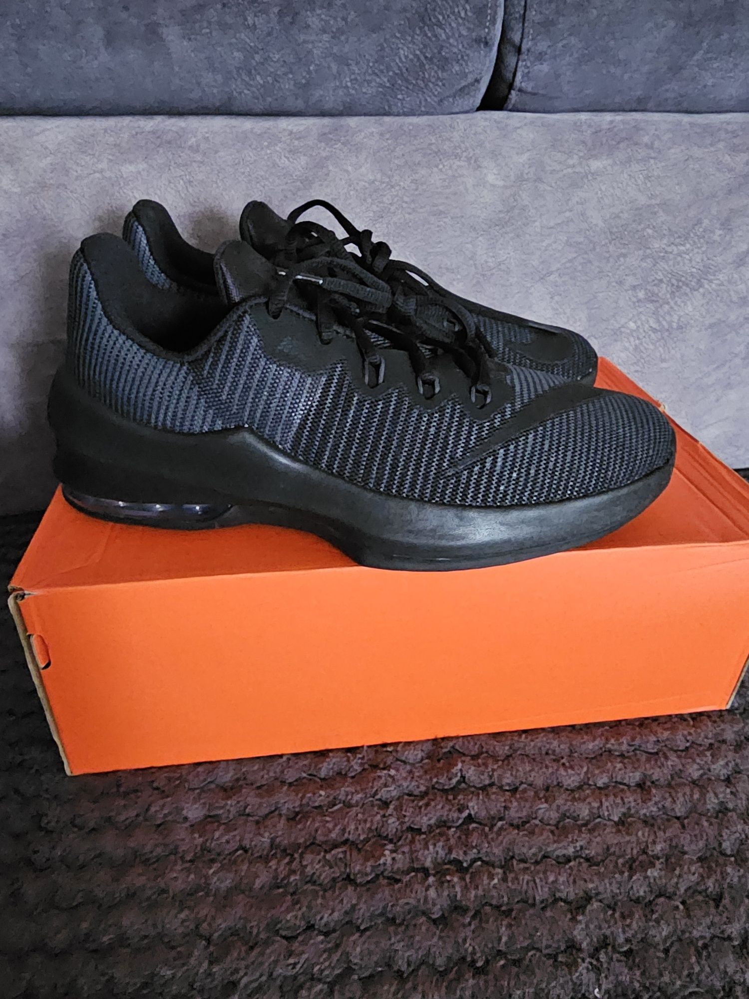 Czarne buty sportowe/do biegania/na siłownię Nike 40