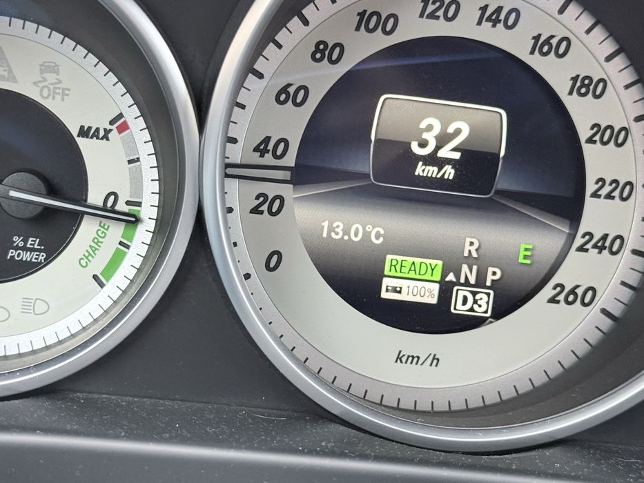 Mercedes e 300 Hibrido