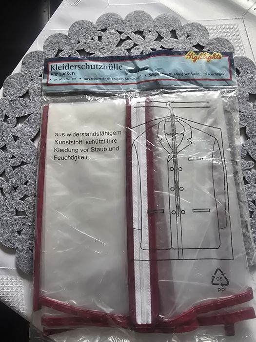 Pokrowiec na ubrania marynarke