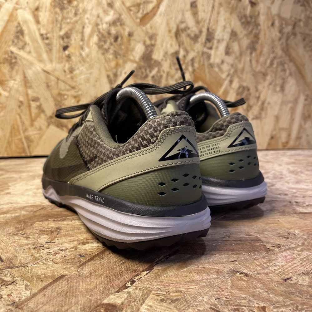 Чоловічі кросівки Nike Juniper Trail CW3808-200