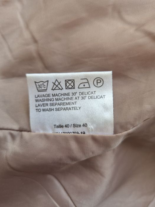 Lekka beżowa kurteczka Burton R.38