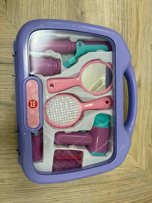 Zestaw fryzjerski w walizce dla dzieci