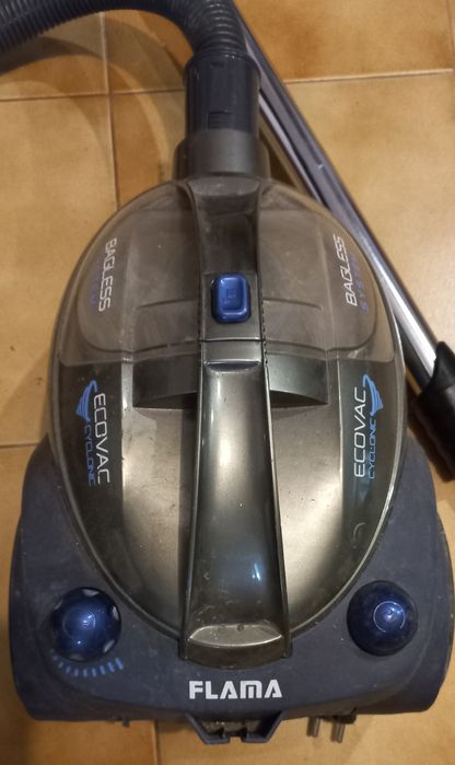 Aspirador Flama Ecovac com boa aspiração - não necessita saco