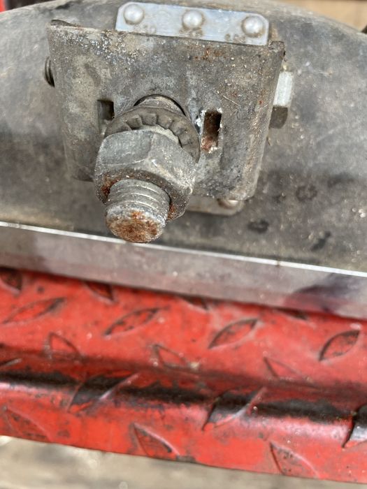 Farois de jeep como novos