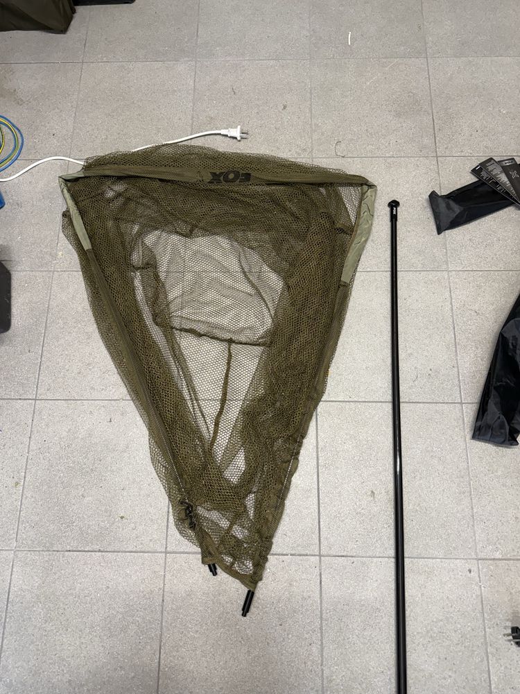 Podbierak Fox Horizon X3 Landing Net 42'' - 2,70m